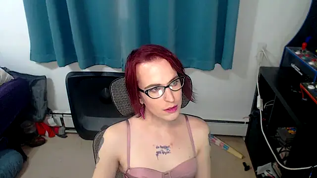 Snapshot of RyffBurnz chatting on 25, 11, 2025 RyffBurnz online show from 25, 11, 2025