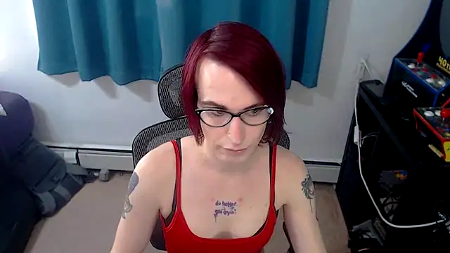 Snapshot of RyffBurnz chatting on 16, 12, 2025 RyffBurnz online show from 16, 12, 2025