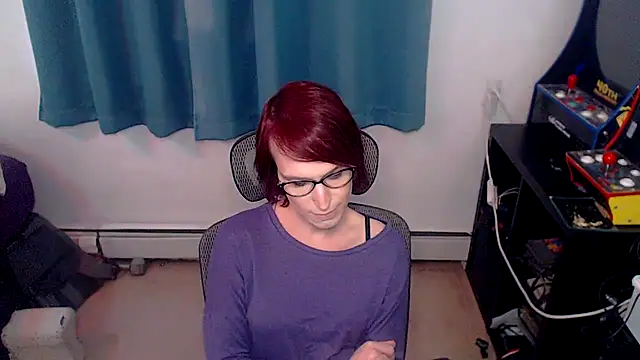 Snapshot of RyffBurnz chatting on 17, 12, 2025 RyffBurnz online show from 17, 12, 2025