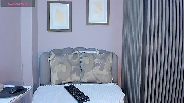 Snapshot of Nahiajhonson_ chatting on 15, 1, 2025 Nahiajhonson online show from 15, 1, 2025