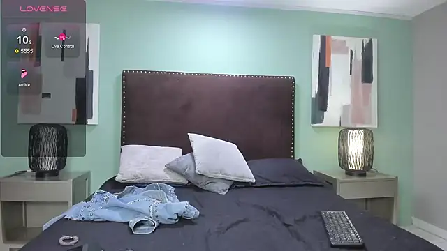 Snapshot of Nahiajhonson_ chatting on 17, 1, 2025 Nahiajhonson online show from 17, 1, 2025