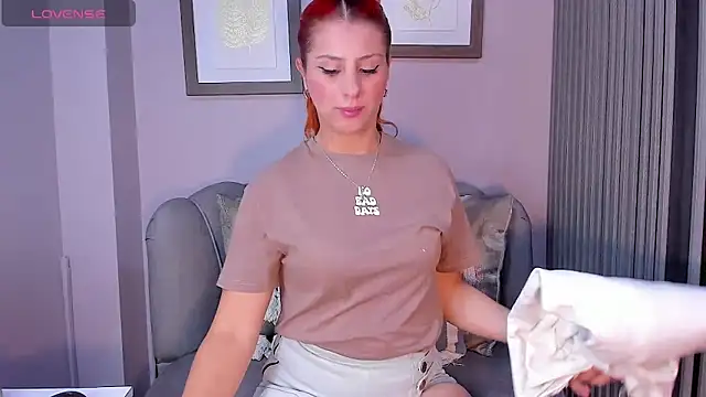 Snapshot of Nahiajhonson_ chatting on 19, 2, 2025 Nahiajhonson online show from 19, 2, 2025