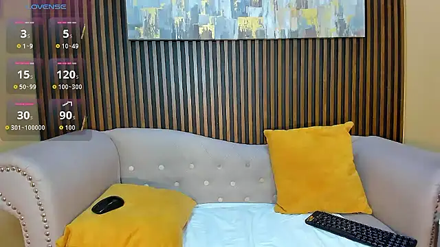 Snapshot of Nahiajhonson_ chatting on 24, 10, 2025 Nahiajhonson online show from 24, 10, 2025