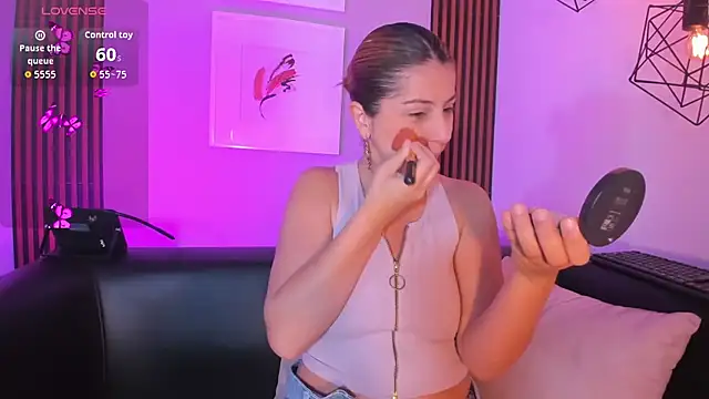 Snapshot of Nahiajhonson_ chatting on 15, 12, 2025 Nahiajhonson online show from 15, 12, 2025