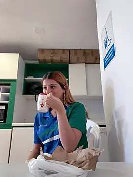 Snapshot of Nahiajhonson_ chatting on 20, 12, 2025 Nahiajhonson online show from 20, 12, 2025