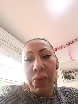 coral smitth online show from 18, 3, 2026