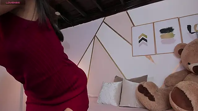 Snapshot of cate_martinez chatting on 25, 12, 2024 cate martinez online show from 25, 12, 2024