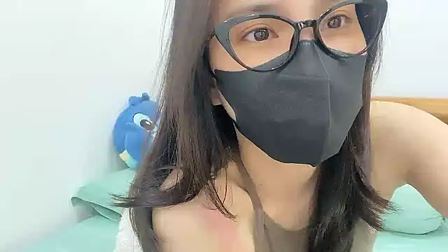 Snapshot of Lilisa_miu chatting on 22, 2, 2025 Lilisa miu online show from 22, 2, 2025