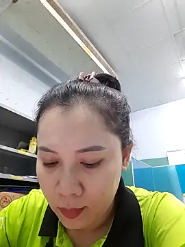 Snapshot of Benlla2802 chatting on 9, 12, 2024 Benlla2802 online show from 9, 12, 2024