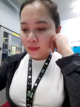 Snapshot of Benlla2802 chatting on 13, 12, 2024 Benlla2802 online show from 13, 12, 2024