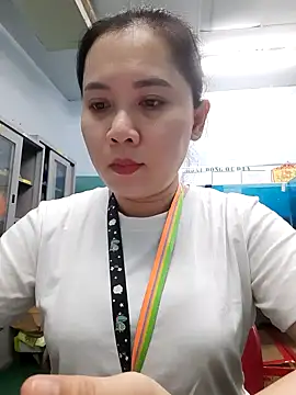 Snapshot of Benlla2802 chatting on 17, 12, 2024 Benlla2802 online show from 17, 12, 2024