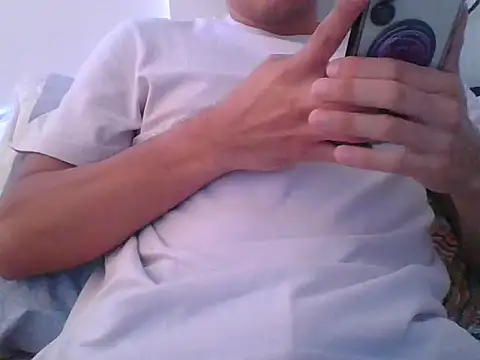 Snapshot of Juan2323hot chatting on 10, 10, 2025 Juan2323hot online show from 10, 10, 2025