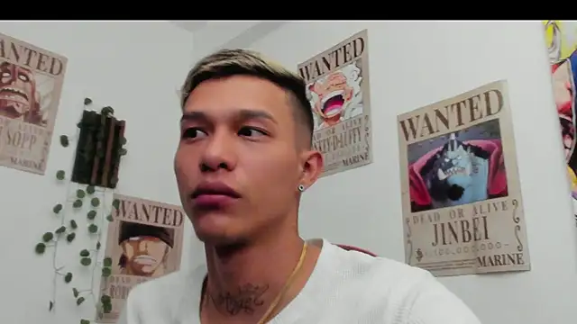 Snapshot of TommyGun_22 chatting on 15, 10, 2025 TommyGun 22 online show from 15, 10, 2025