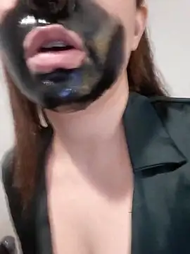 Snapshot of lolitalamasbonita01 chatting on 12, 9, 2025 lolitalamasbonita01 online show from 12, 9, 2025