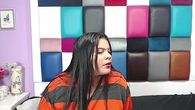 Sam-Evans-hot online show from 25, 1, 2025