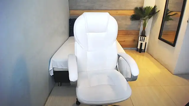 liseth fox online show from 7, 12, 2024