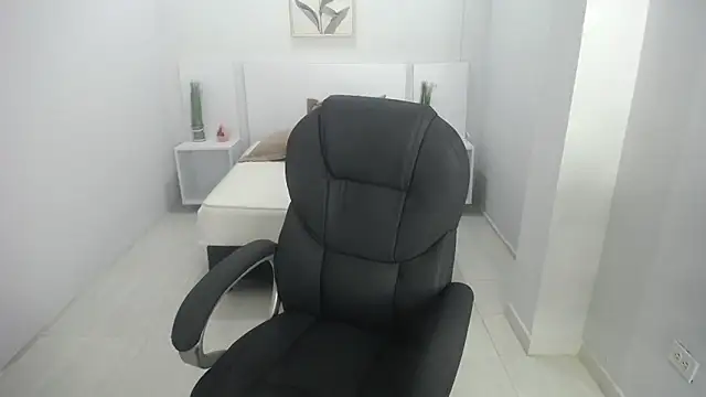 liseth fox online show from 23, 1, 2025