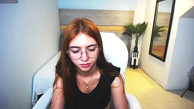 liseth fox online show from 11, 3, 2025