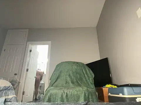 ChiRaqb8 online show from 4, 11, 2025