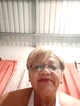 Madrastrahot69 online show from 1, 10, 2025