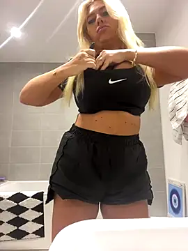 Arabellalee23 online show from 4, 12, 2024