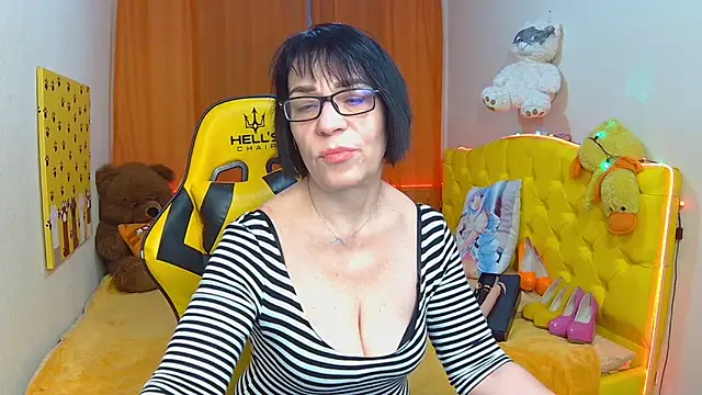 Snapshot of SandraHormas chatting on 6, 2, 2025 SandraHormas online show from 6, 2, 2025