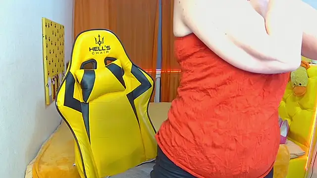 Snapshot of SandraHormas chatting on 8, 2, 2025 SandraHormas online show from 8, 2, 2025