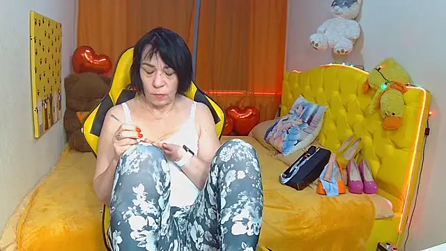 Snapshot of SandraHormas chatting on 17, 2, 2025 SandraHormas online show from 17, 2, 2025