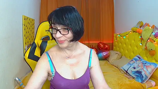 Snapshot of SandraHormas chatting on 24, 2, 2025 SandraHormas online show from 24, 2, 2025