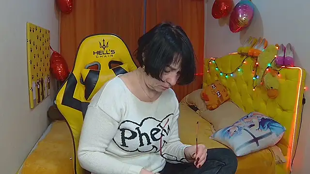 Snapshot of SandraHormas chatting on 9, 3, 2025 SandraHormas online show from 9, 3, 2025