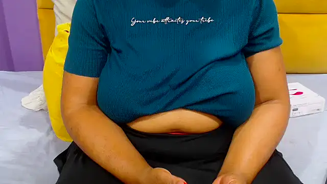 YELLOWBUSTYMELLONS online show from 13, 10, 2025