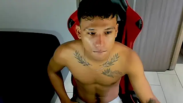 Snapshot of Backsex_boy chatting on 5, 2, 2026 Backsex boy online show from 5, 2, 2026