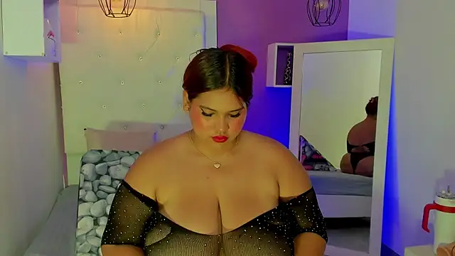 Alanna hot3 online show from 13, 4, 2026