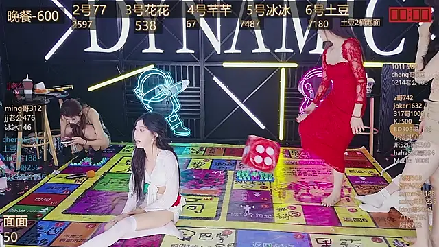 Snapshot of NEW-girl520 chatting on 8, 3, 2025 NEW-girl520 online show from 8, 3, 2025