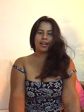 Snapshot of lollitta-33677 chatting on 23, 12, 2024 lollitta-33677 online show from 23, 12, 2024