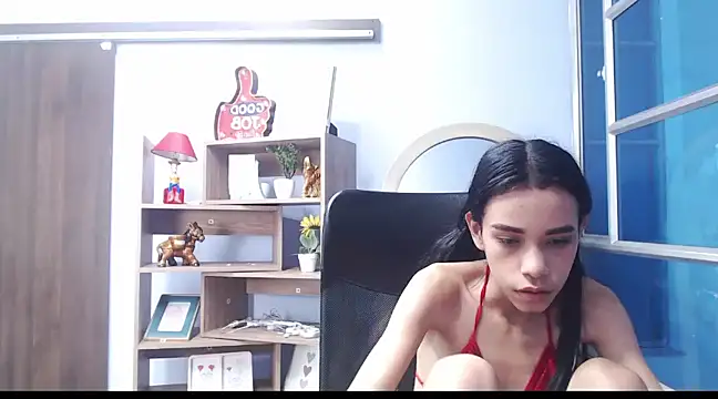 Jasmin Skinny online show from 5, 1, 2025