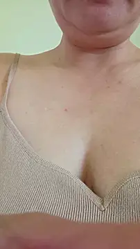 Snapshot of xLadyScarlettx chatting on 20, 5, 2026 xLadyScarlettx online show from 20, 5, 2026