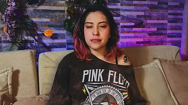 Snapshot of Hairyandsexysalma chatting on 10, 9, 2025 Hairyandsexysalma online show from 10, 9, 2025