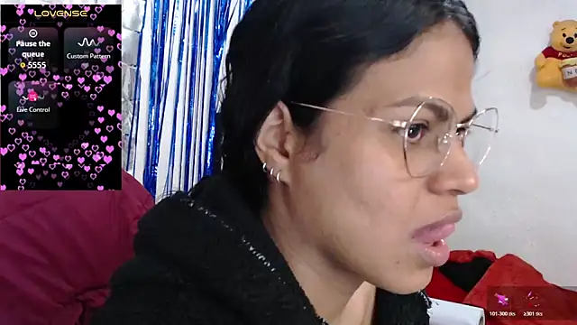 SweetAlmaa online show from 27, 10, 2025