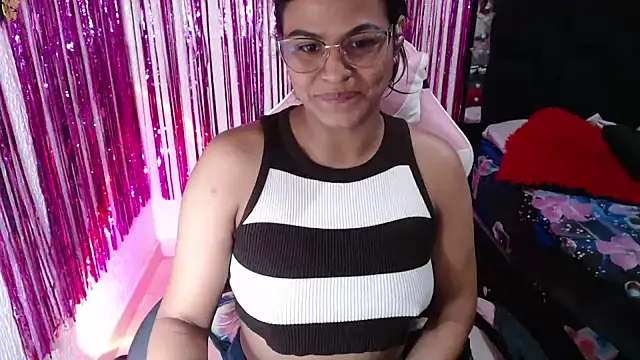 Snapshot of SweetAlmaa chatting on 18, 6, 2026 SweetAlmaa online show from 18, 6, 2026