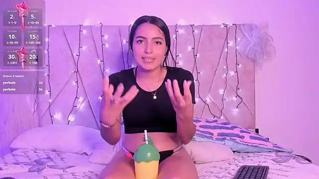 Snapshot of Kaela18 chatting on 7, 12, 2024 Kaela18 online show from 7, 12, 2024