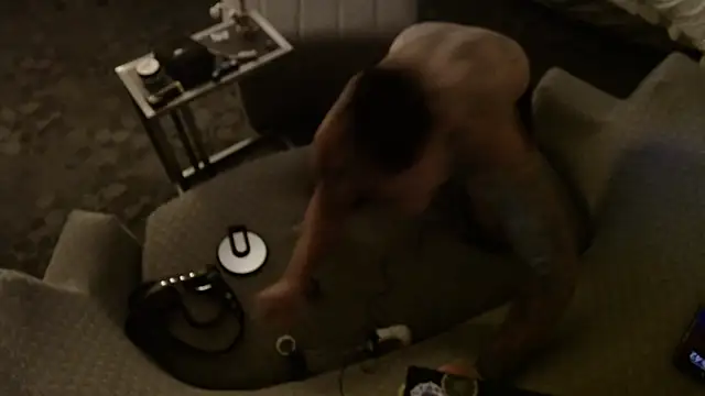 Snapshot of UnCuTupTheBuTT chatting on 5, 10, 2025 UnCuTupTheBuTT online show from 5, 10, 2025