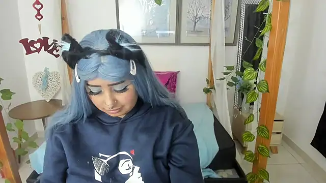 lussyevans24 online show from 13, 3, 2025