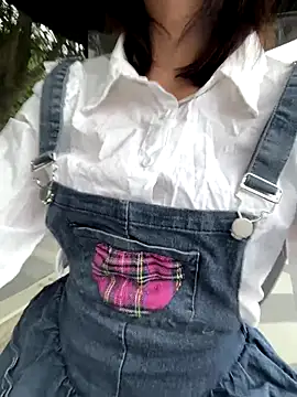 Snapshot of Asia-Melody chatting on 12, 9, 2025 Asia-Melody online show from 12, 9, 2025