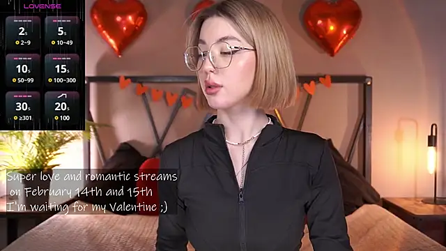 Snapshot of LindaThacker chatting on 13, 2, 2025 LindaThacker online show from 13, 2, 2025