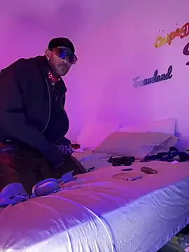 Snapshot of esteraulxxx chatting on 2, 12, 2024 esteraulxxx online show from 2, 12, 2024