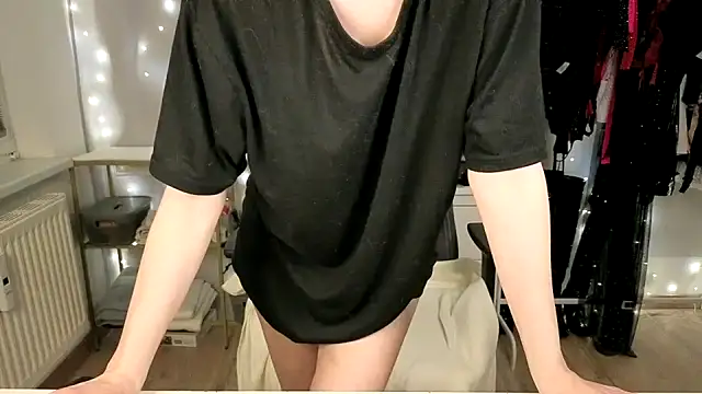 Snapshot of Luna_Lacroix chatting on 14, 4, 2026 Luna Lacroix online show from 14, 4, 2026