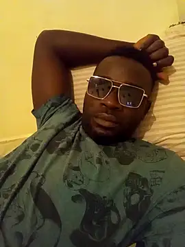 Snapshot of ClinDi chatting on 4, 1, 2025 ClinDi online show from 4, 1, 2025