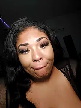 Snapshot of uniquechina69 chatting on 8, 3, 2025 uniquechina69 online show from 8, 3, 2025