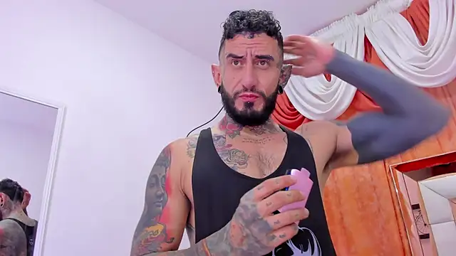 dilan scootk  online show from 14, 4, 2026